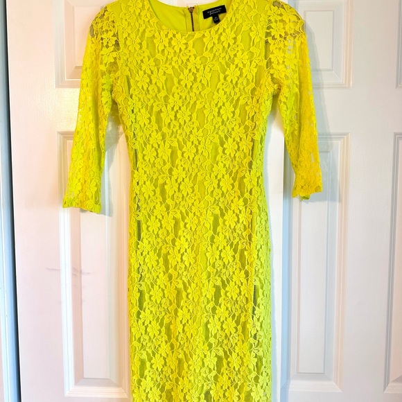 Spence Petite neon green/Citron lace 3/4 sleeve fitted lace midi dress EUC - Picture 5 of 16